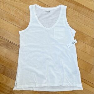 NWT Old Navy Everywhere White Sleeveless Shirt - Size XS
